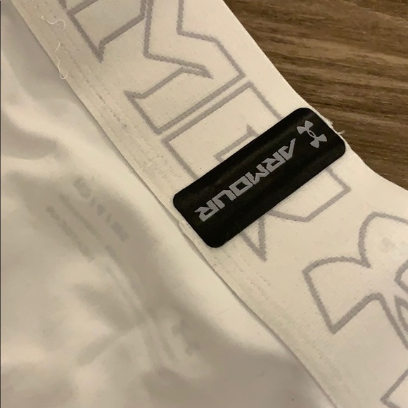 Under armour compression - Picture 3 of 4